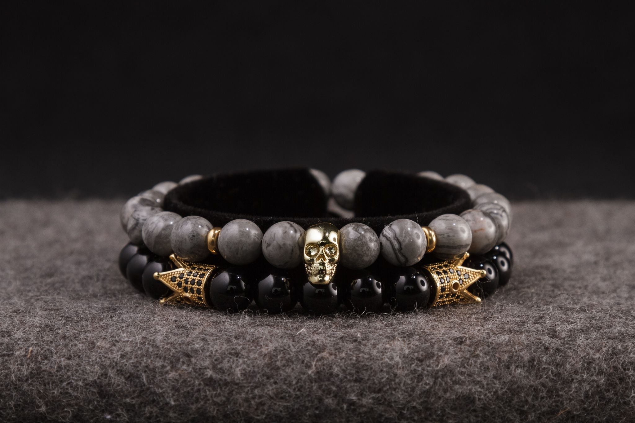 UNCOMMON Men's Beads Bracelet One Gold Skull Charm Grey Jasper Beads