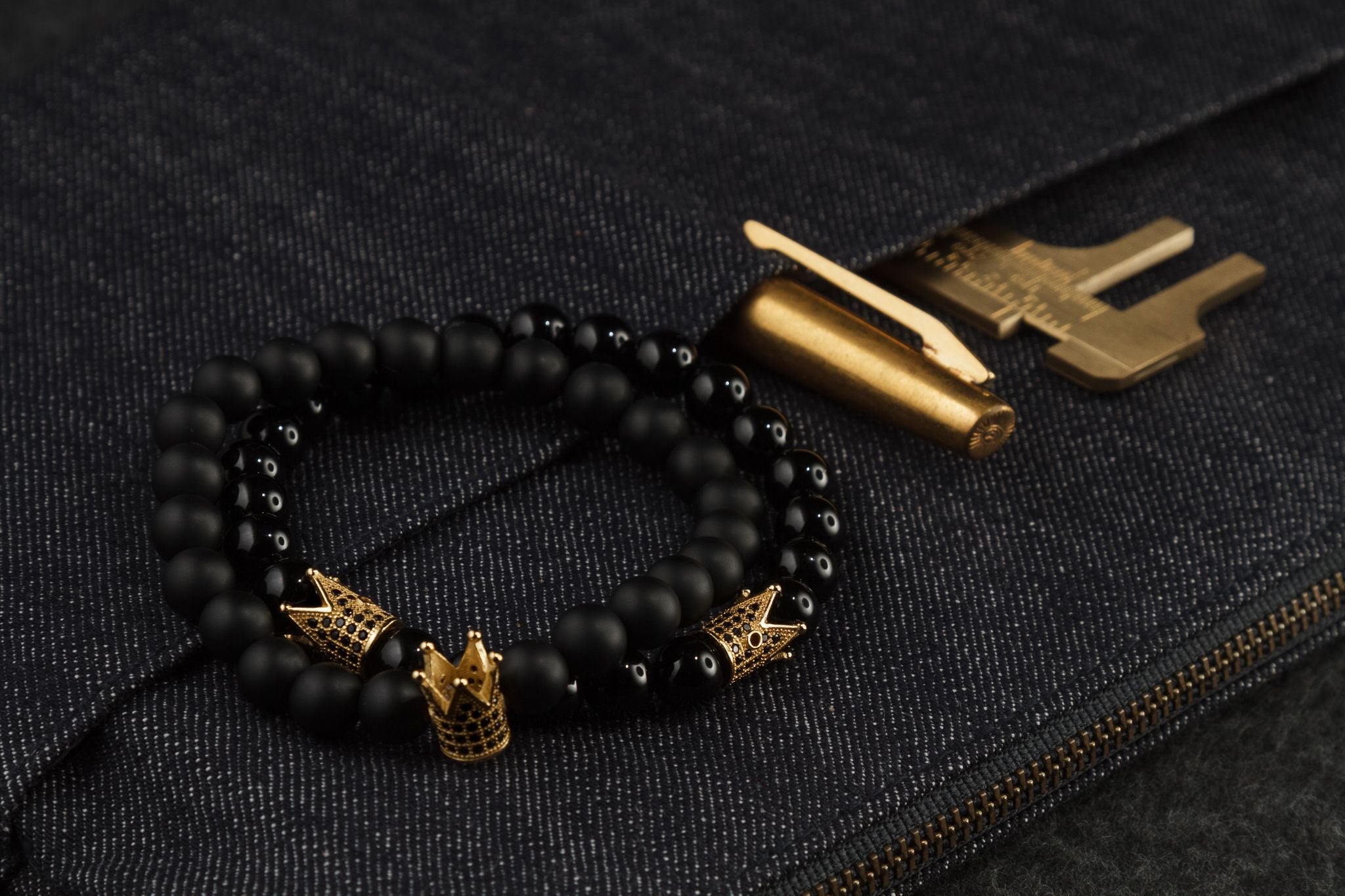 UNCOMMON Men's Beads Bracelet Two Gold Crown Charms Black Onyx Beads