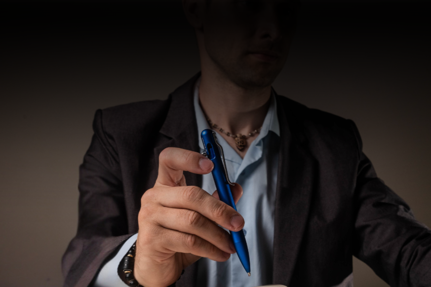 Gel Pen vs Ballpoint Pen: Understanding the Differences and Choosing the Right Fit